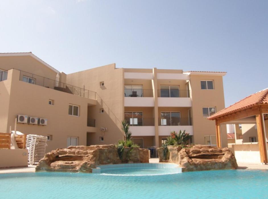 Kronos Holiday Apartments Paralimni Buitenkant foto